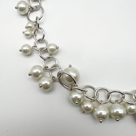 Dangling White Faux Pearl Cluster Silver Tone Circle Chain Fashion Necklace 29” - Picture 9 of 10